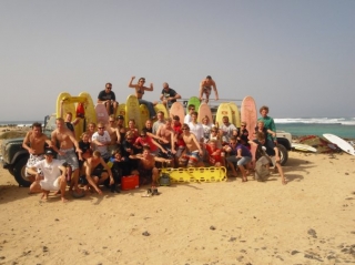 Have fun among surfers 